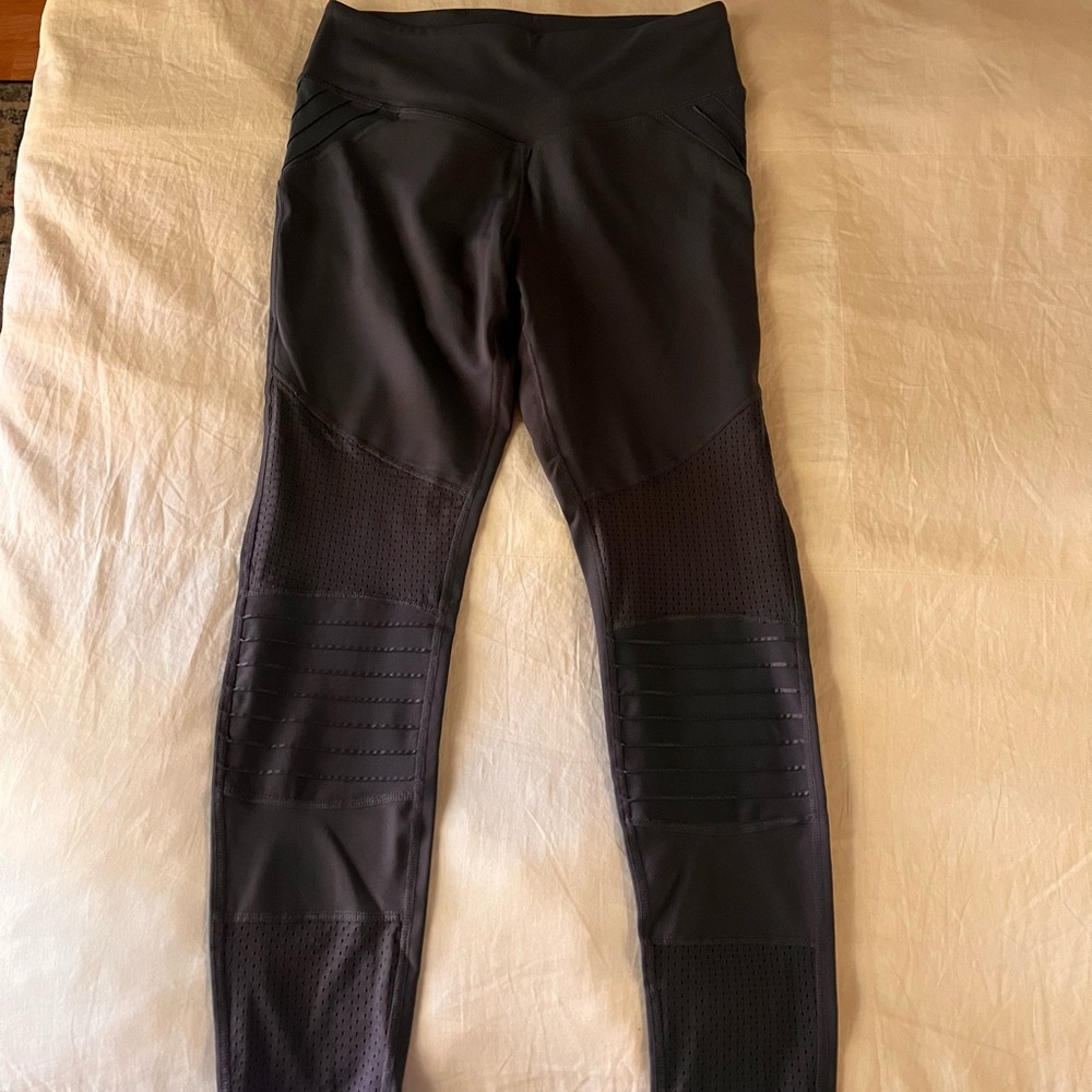 Born Primitive leggings